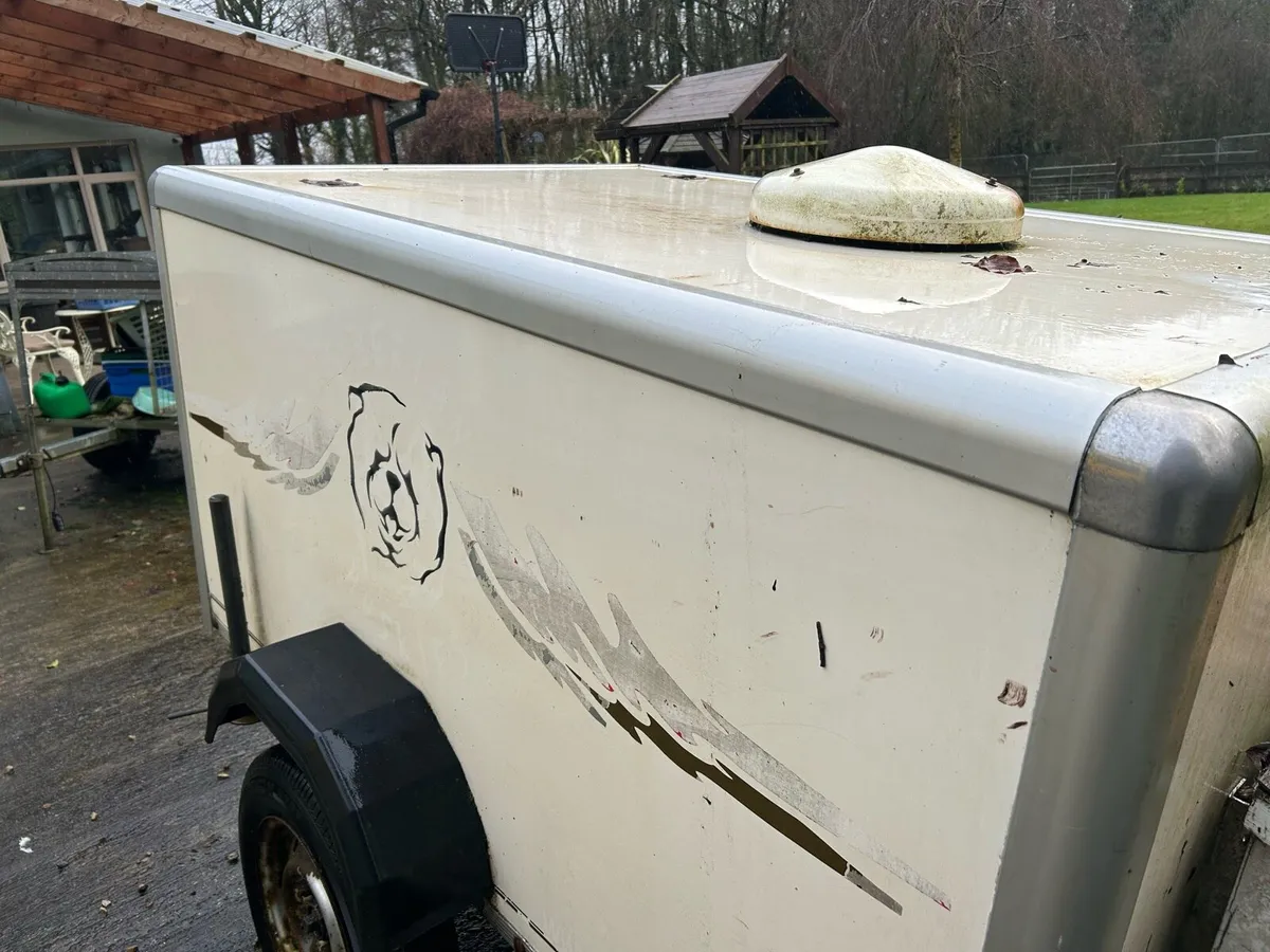 Dog Trailer - Image 4