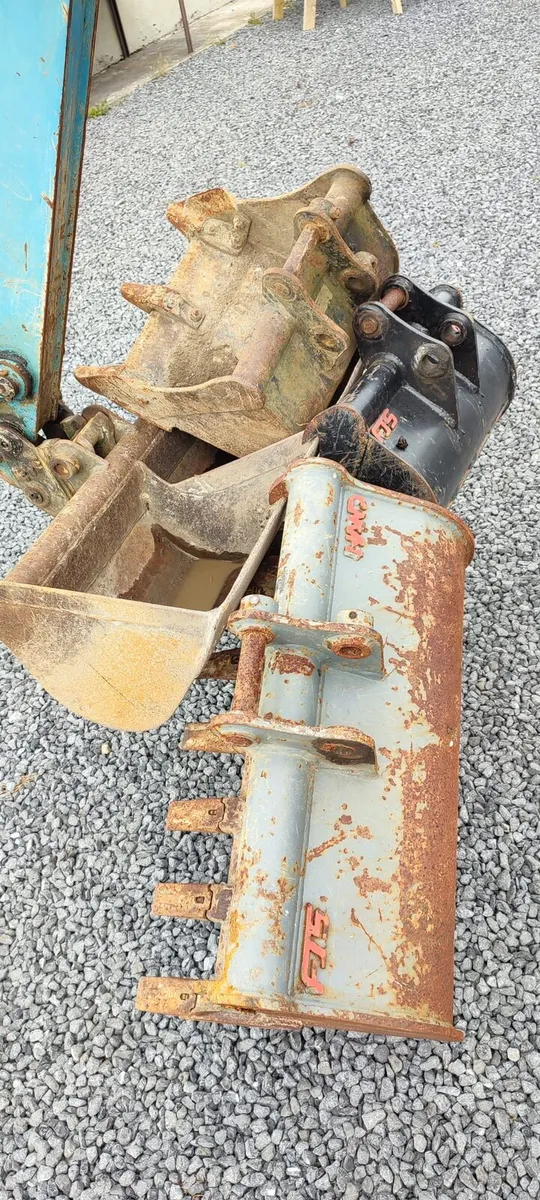 Mini digger - Image 2