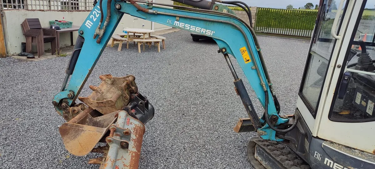 Mini digger - Image 3
