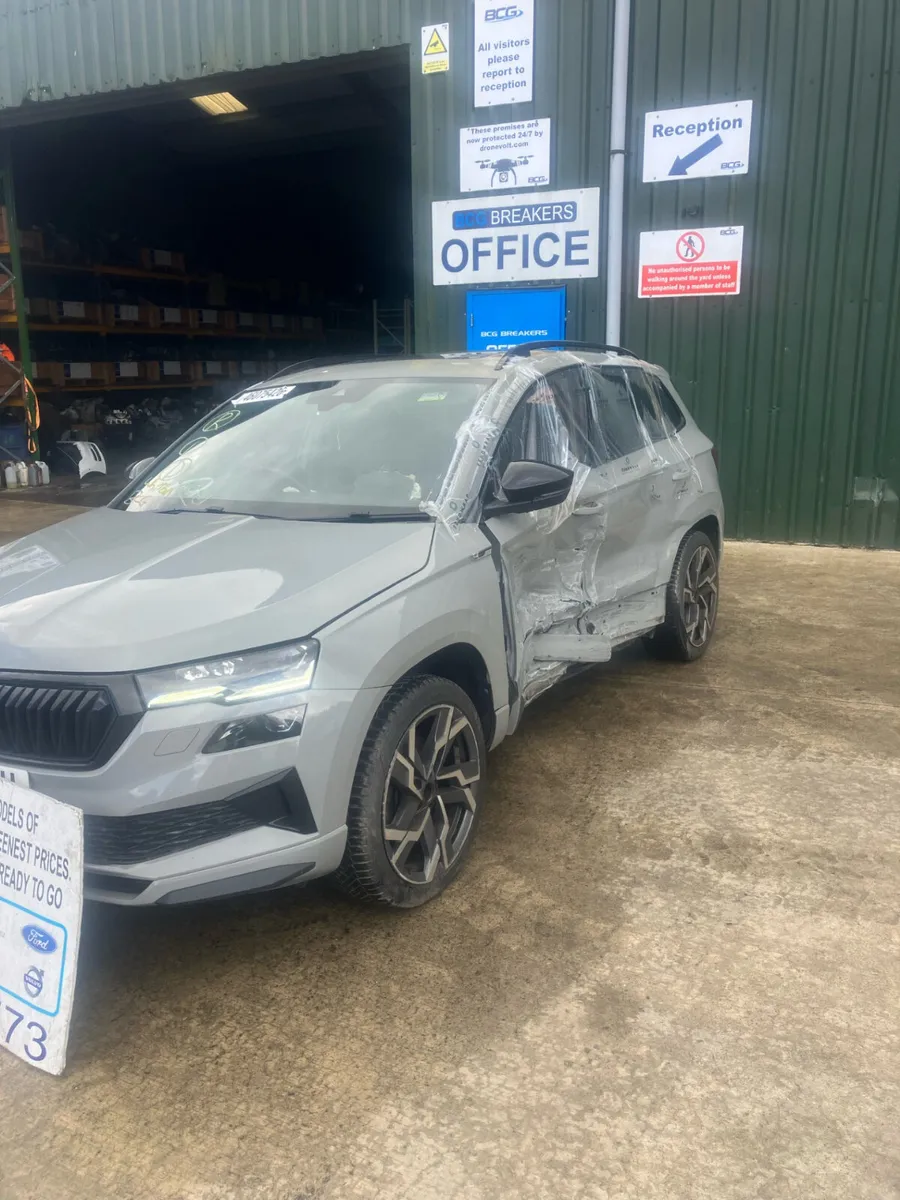 2025 skoda karoq parts breaking - Image 2