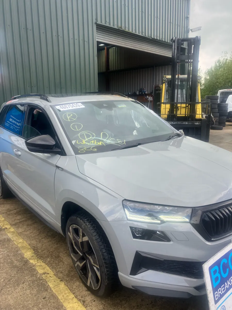 2025 skoda karoq parts breaking - Image 3