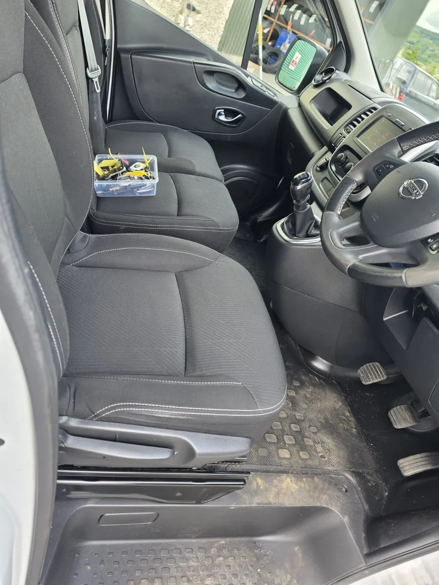 ~Nissan NV300 ~(€10,750 +VAT) - Image 4