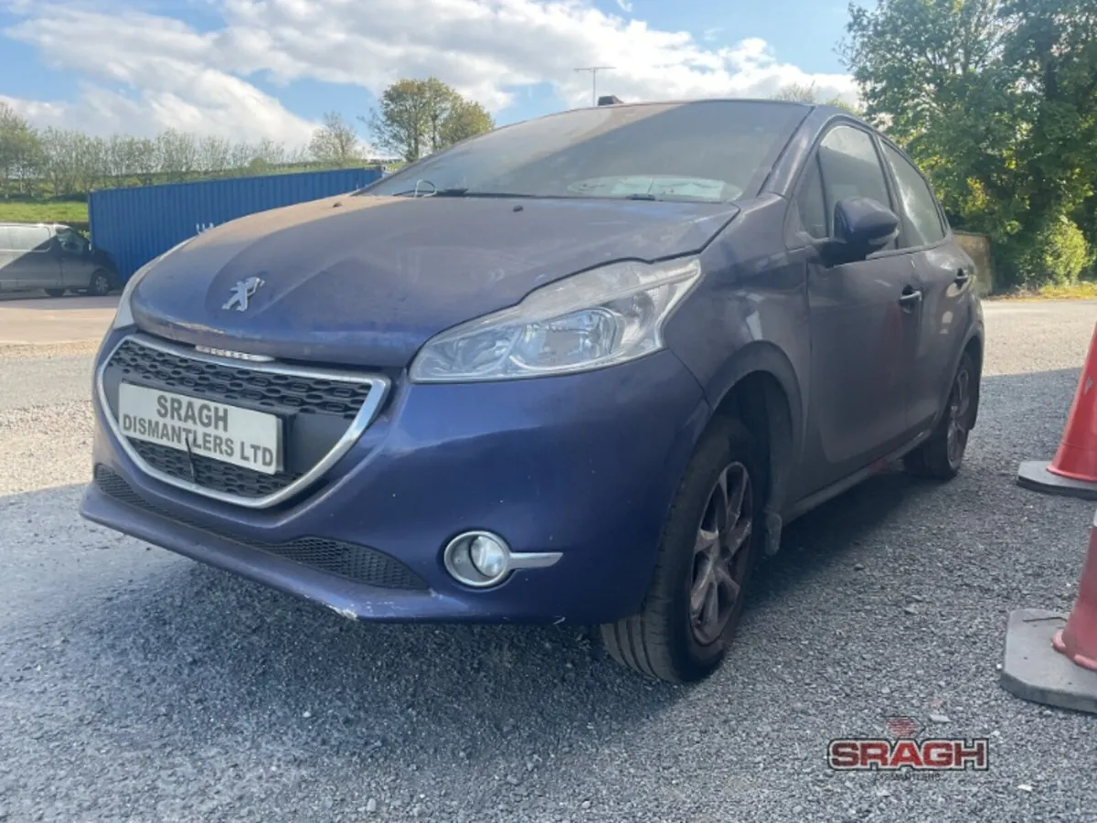 2014 PEUGEOT 208 - Image 3