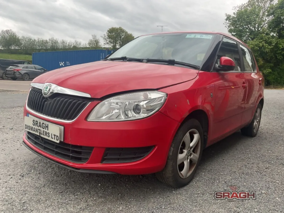 2012 SKODA FABIA - Image 3
