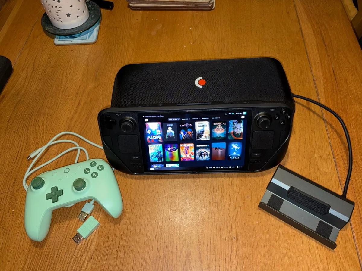 Steam Deck OLED 512gb with accessories - Image 1