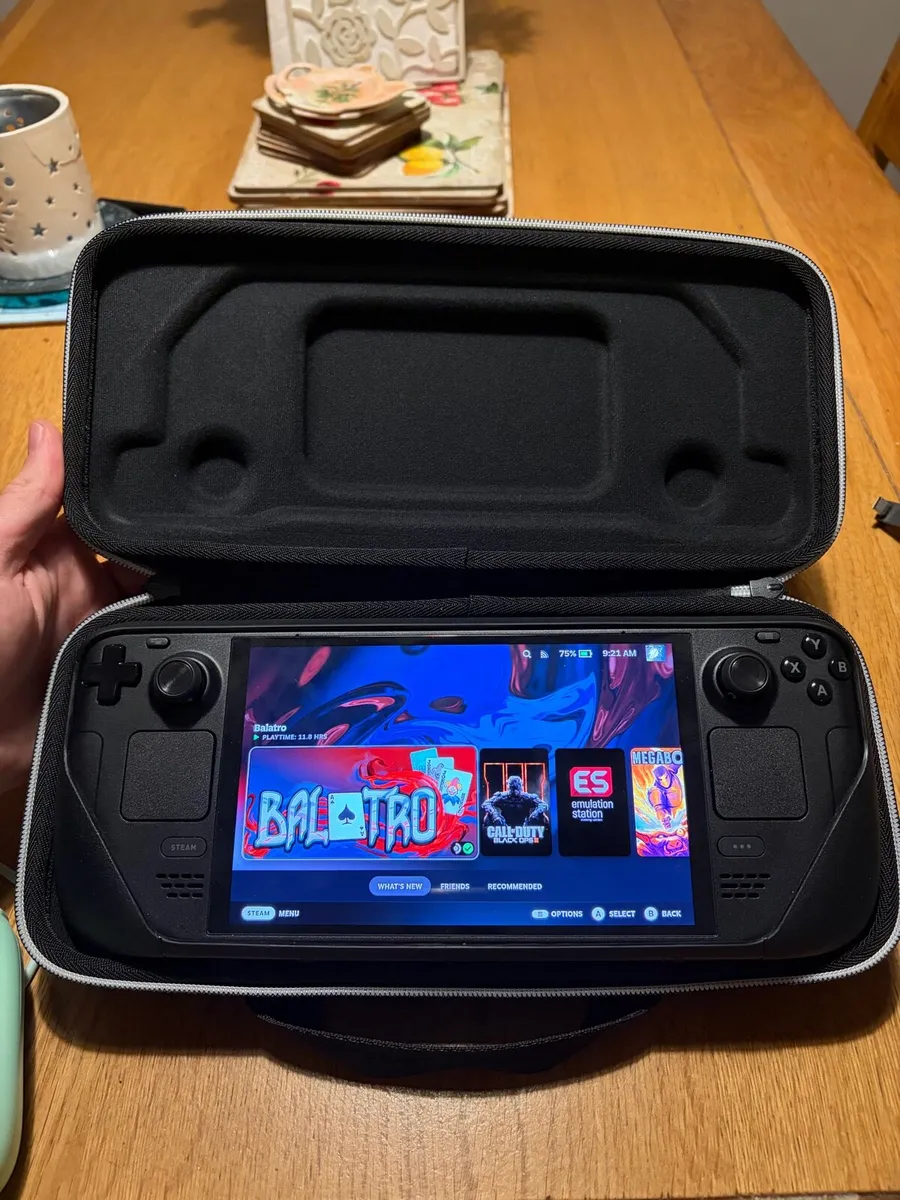 Steam Deck OLED 512gb with accessories - Image 2