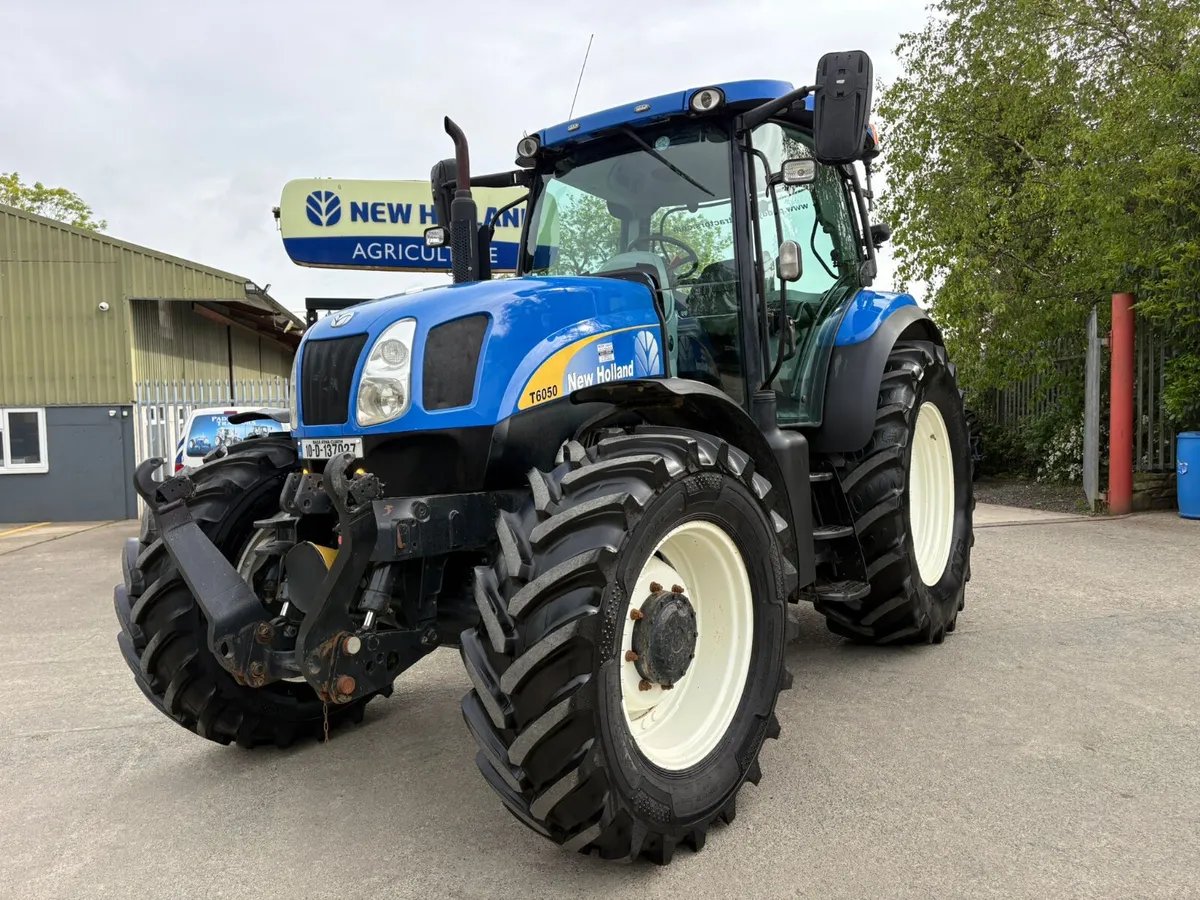 2010 New Holland T6050 SLE - Image 4