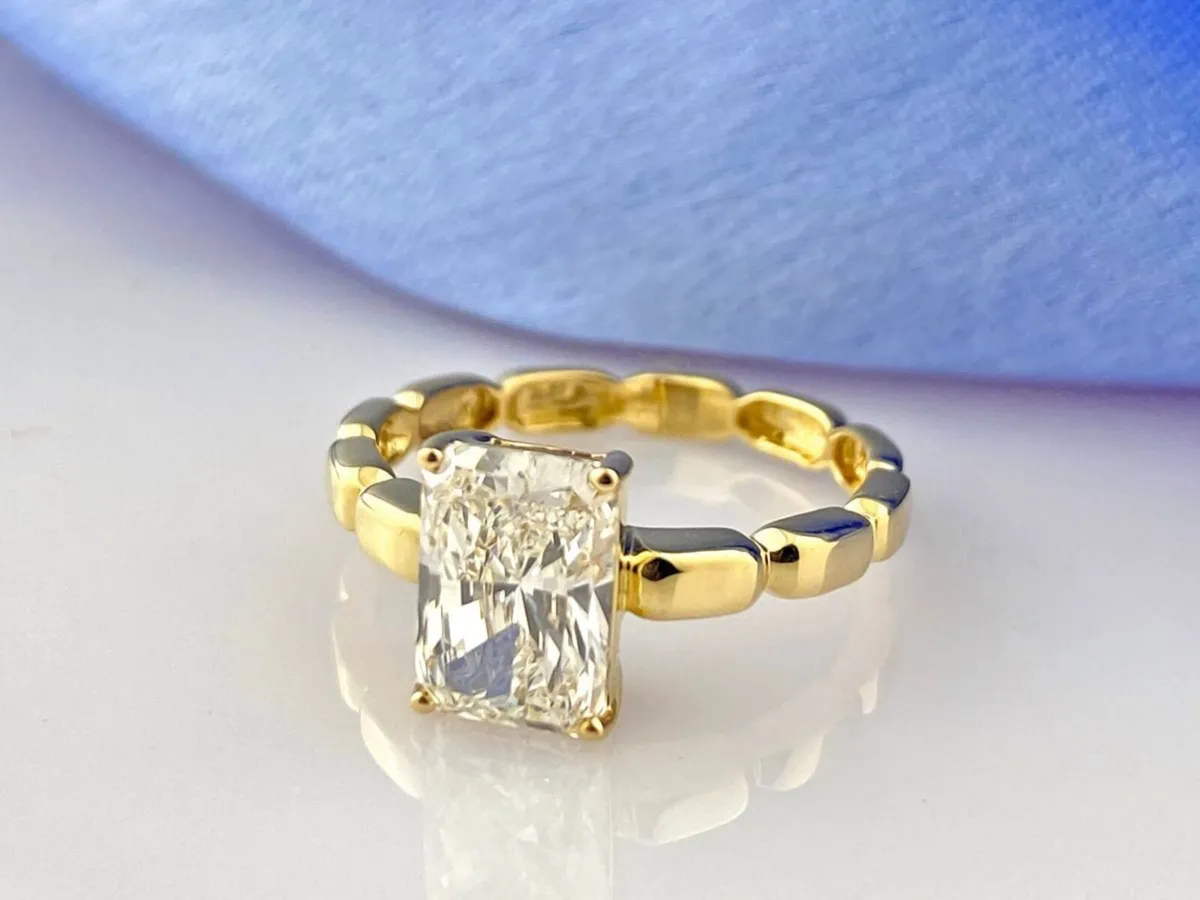 Diamond ring - Image 1
