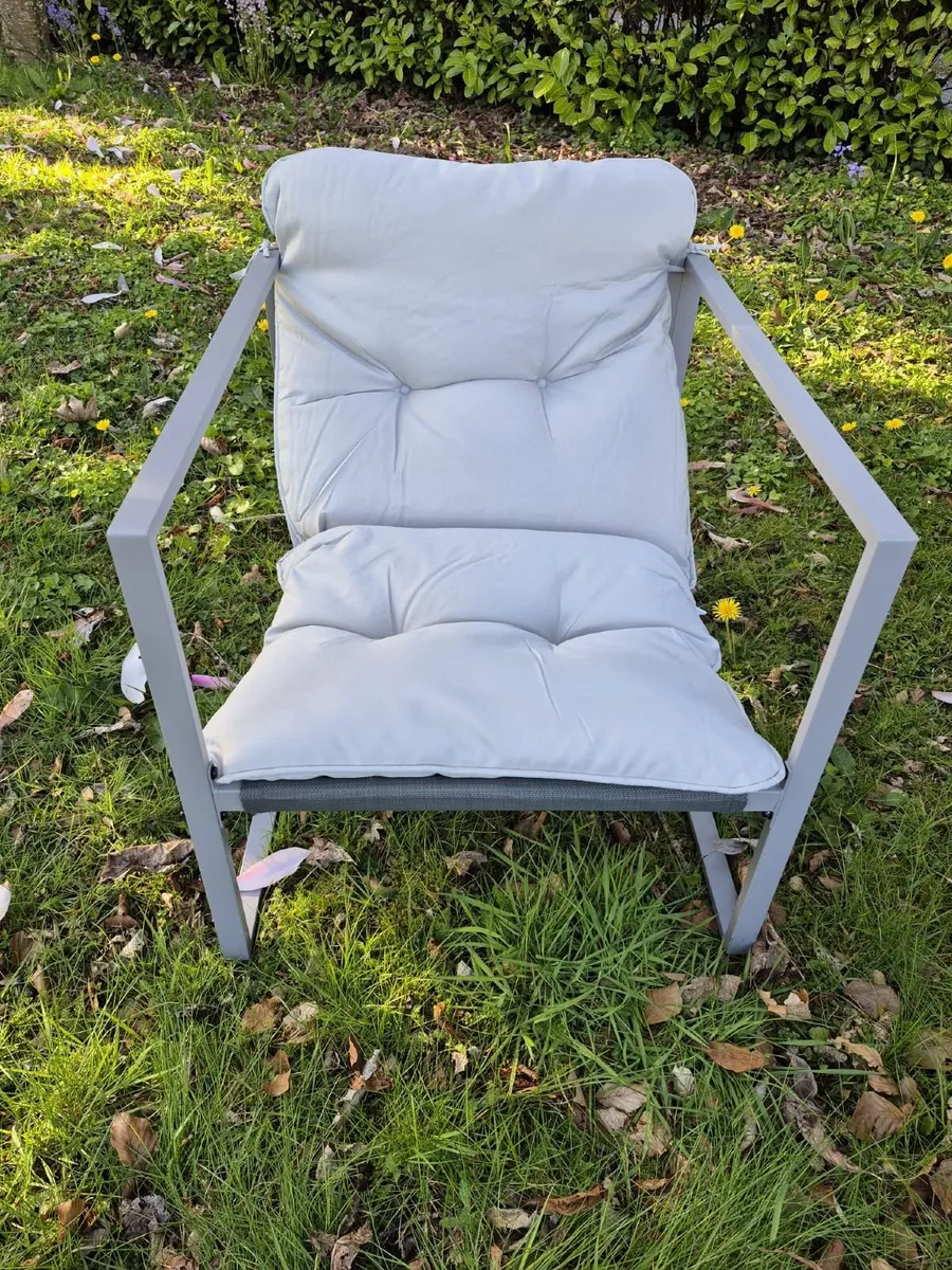 Roma Garden Furniture Set - Free delivery! - Image 4