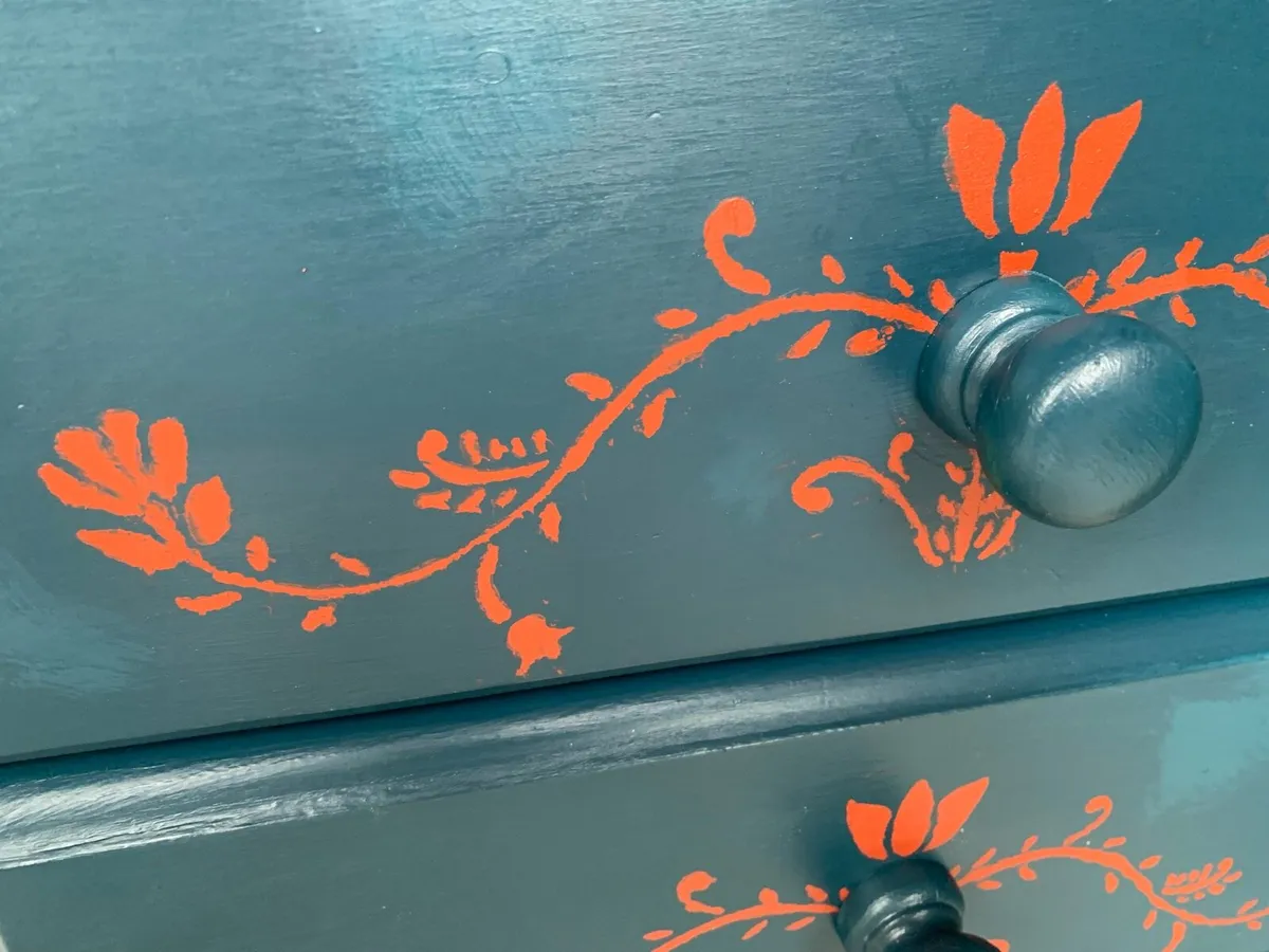 Pair of  large bedside lockers - Image 3