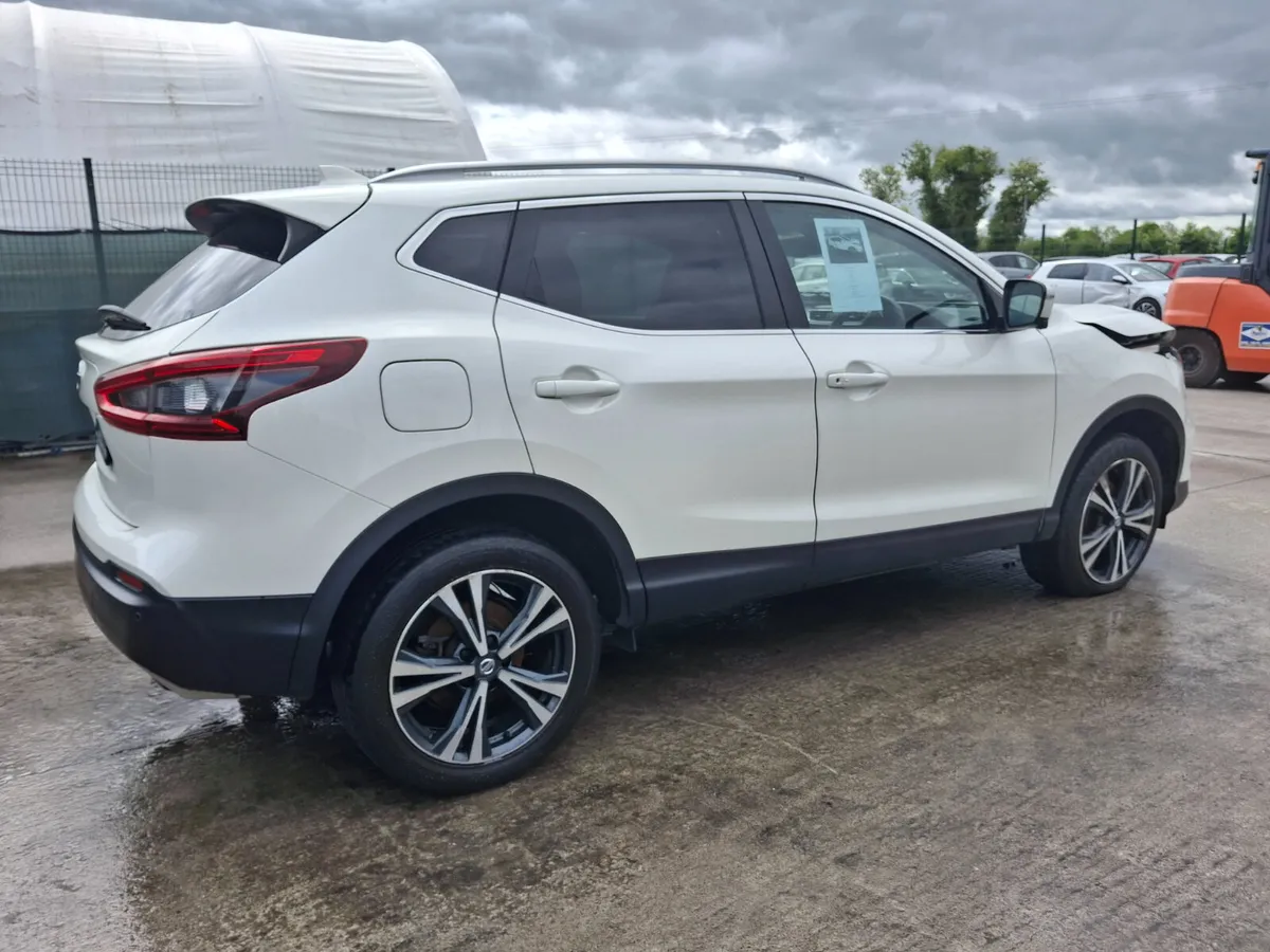 2018 Nissan Qashqai Light Damage - Image 3