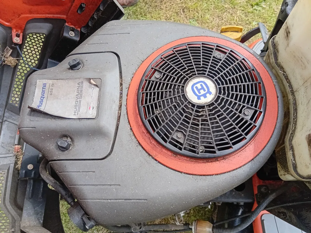 Husquavarna Ride on Mower TC142. 2016 model - Image 2