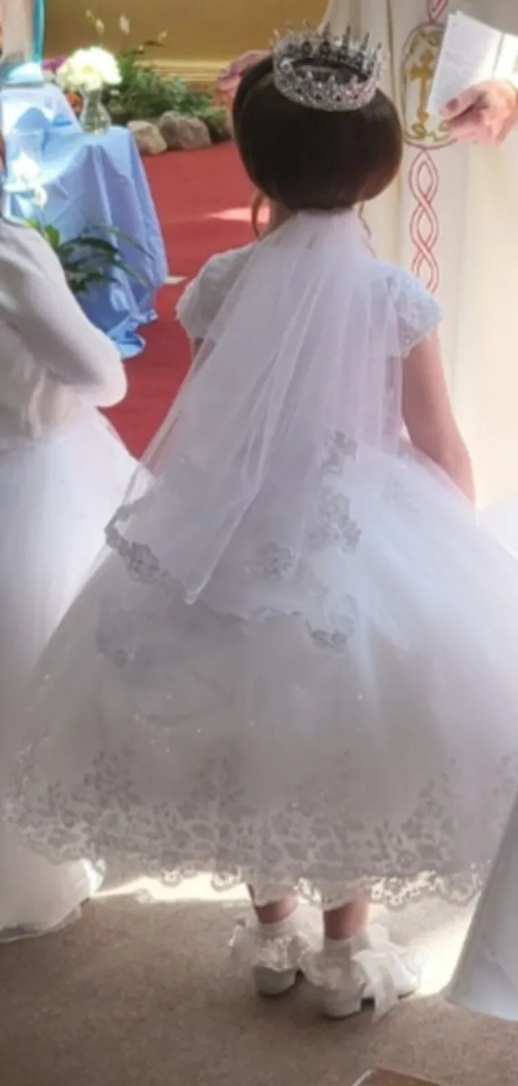 Communion dress - Image 4