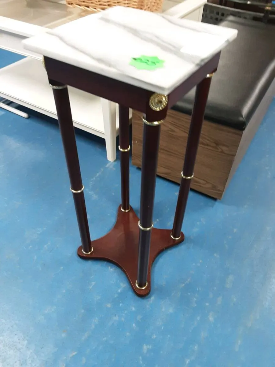 DISPLAY TABLE - Image 2