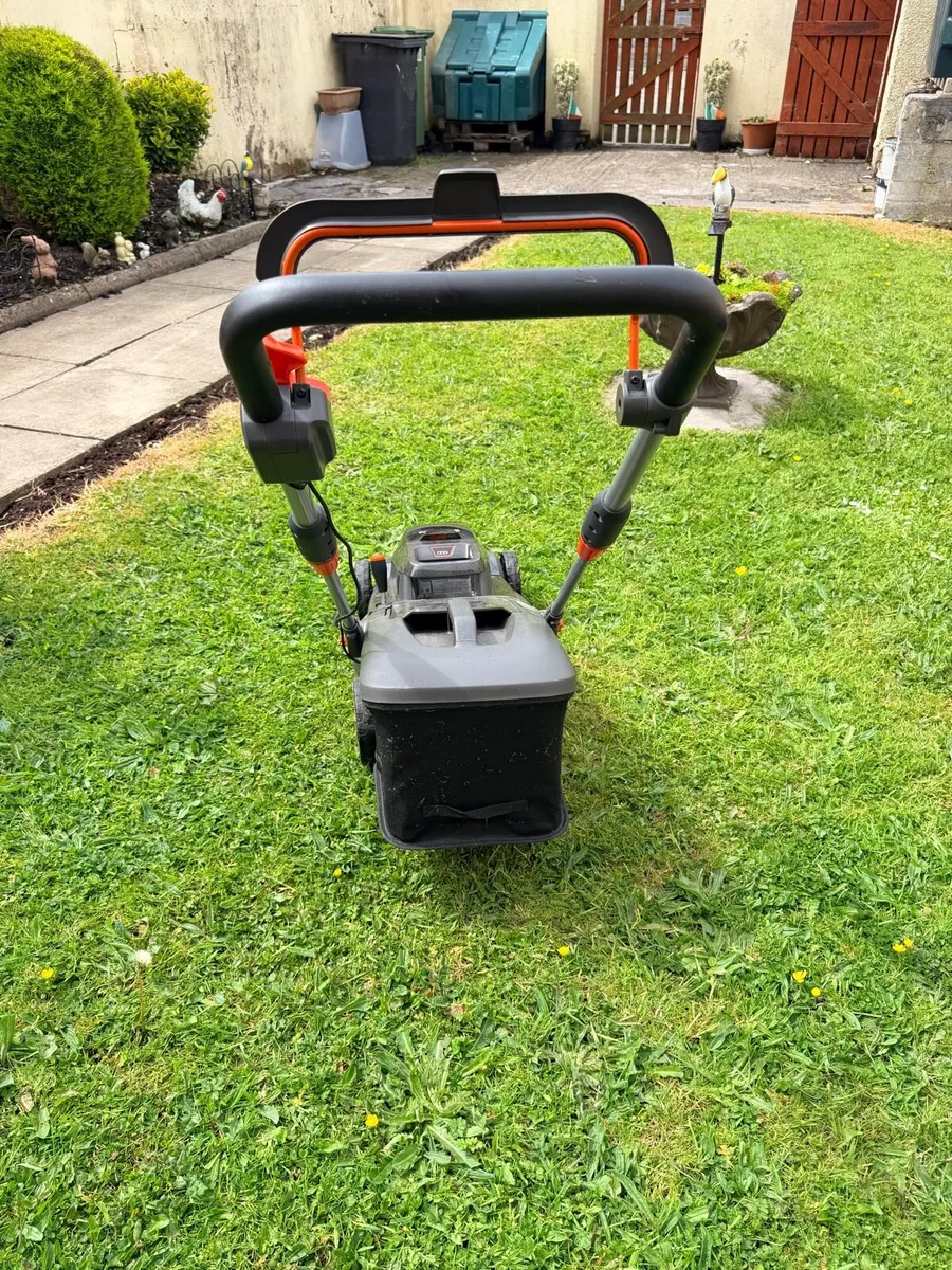 Lawnmower - Image 3