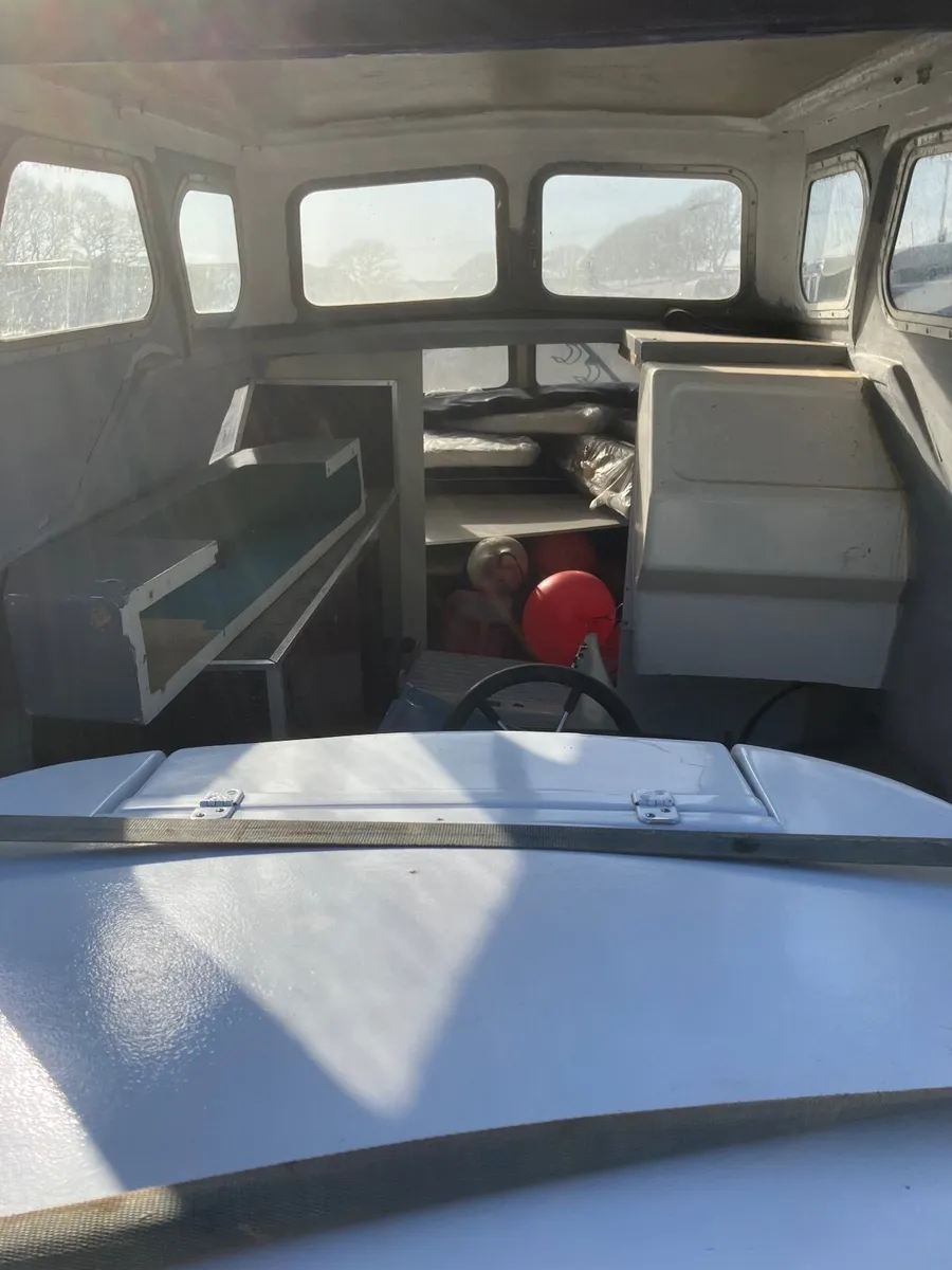 CABIN CRUISER-FISHING BOAT 24FT +TRAILER PROJECT - Image 3