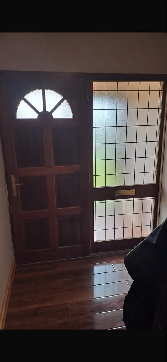 Solid timber front door - Image 2