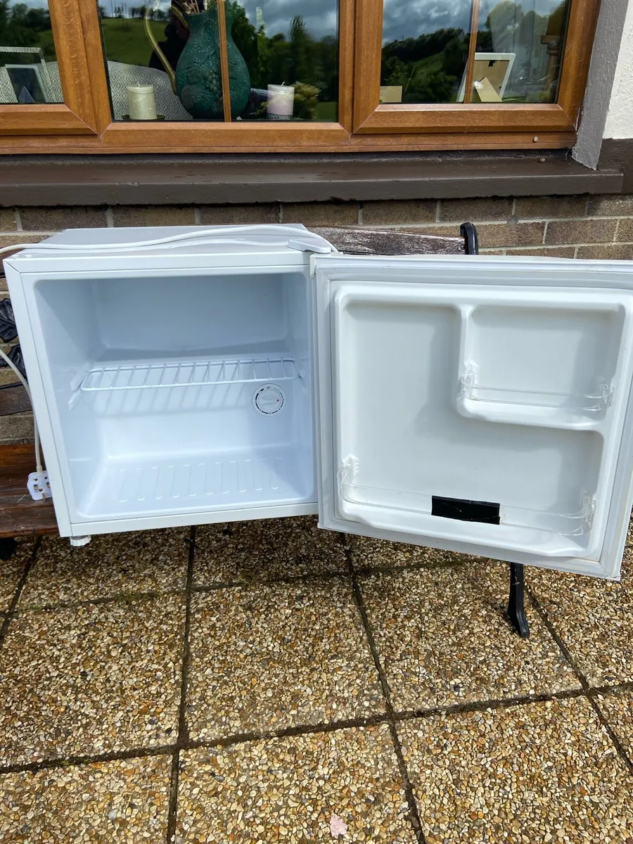 Table top. Fridge - Image 2