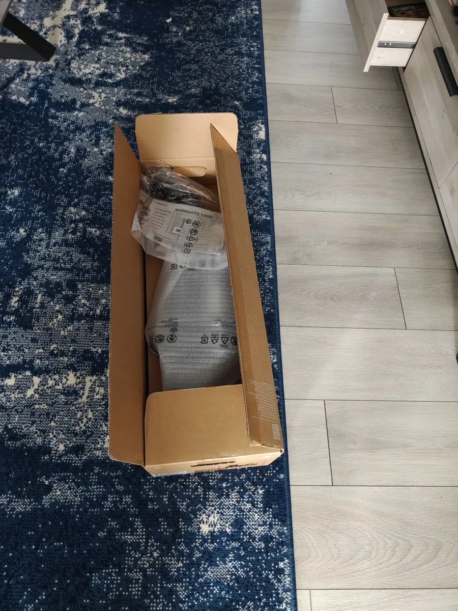 SAMSUNG Jet 60 Turbo Vacuum Cleaner - Image 3