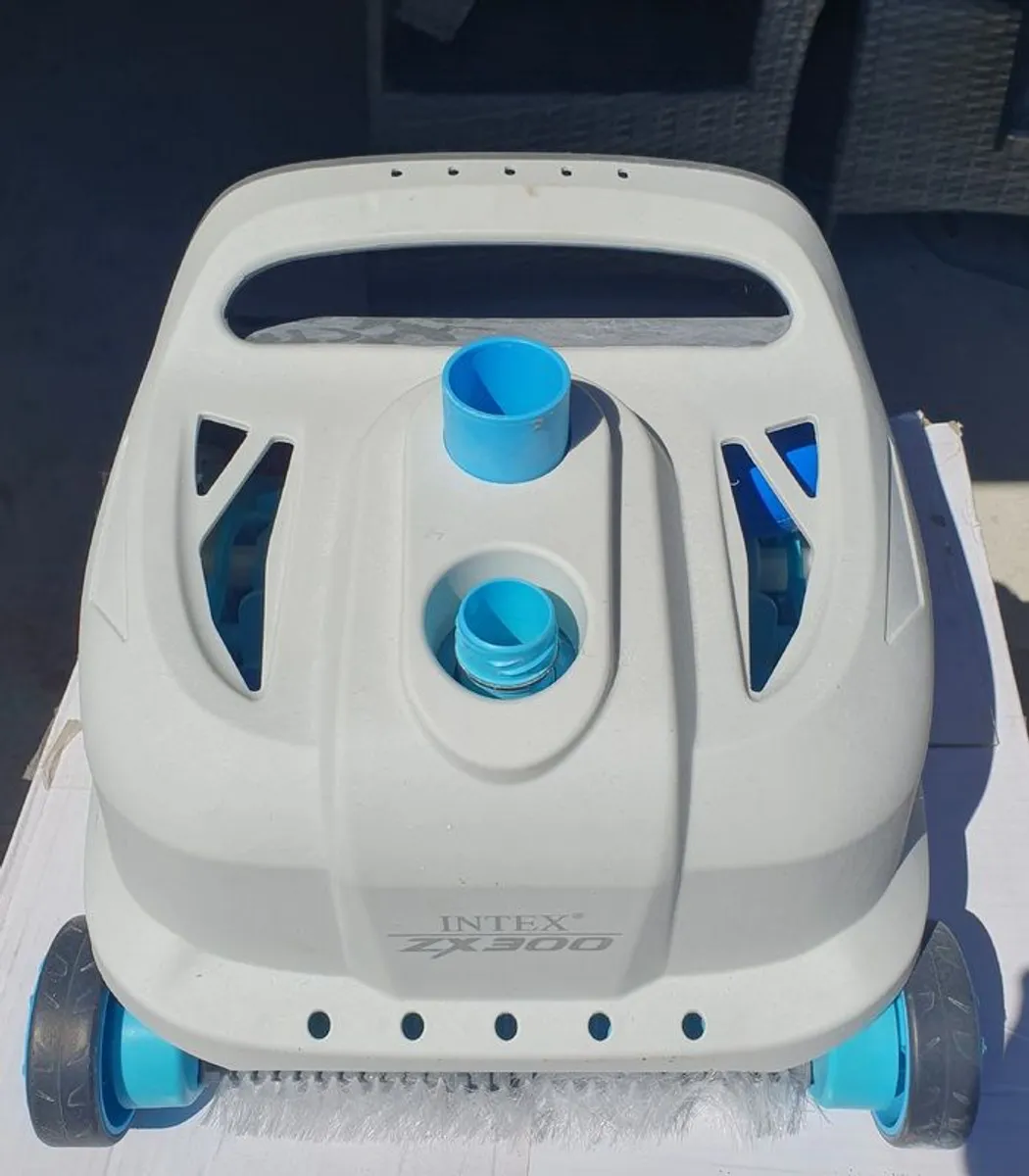 Large Heated Bestway Above Ground Complete Pool Set - Image 4