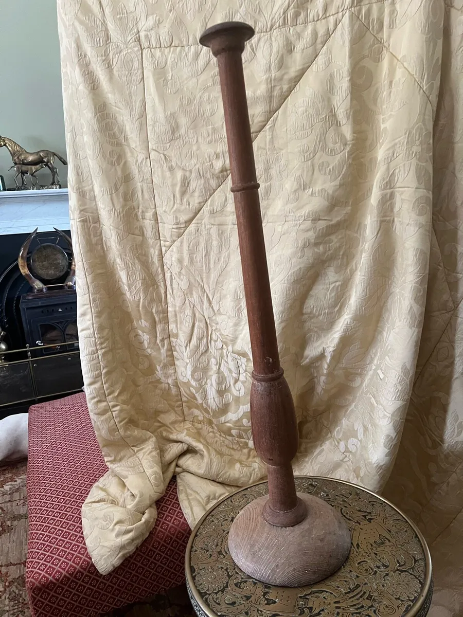 Hat stand ,Dinner gong  , Bach statue - Image 1