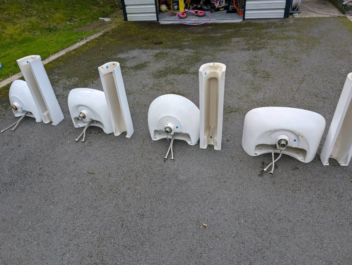 Bathroom Sinks, Taps & Pedestals - Image 2