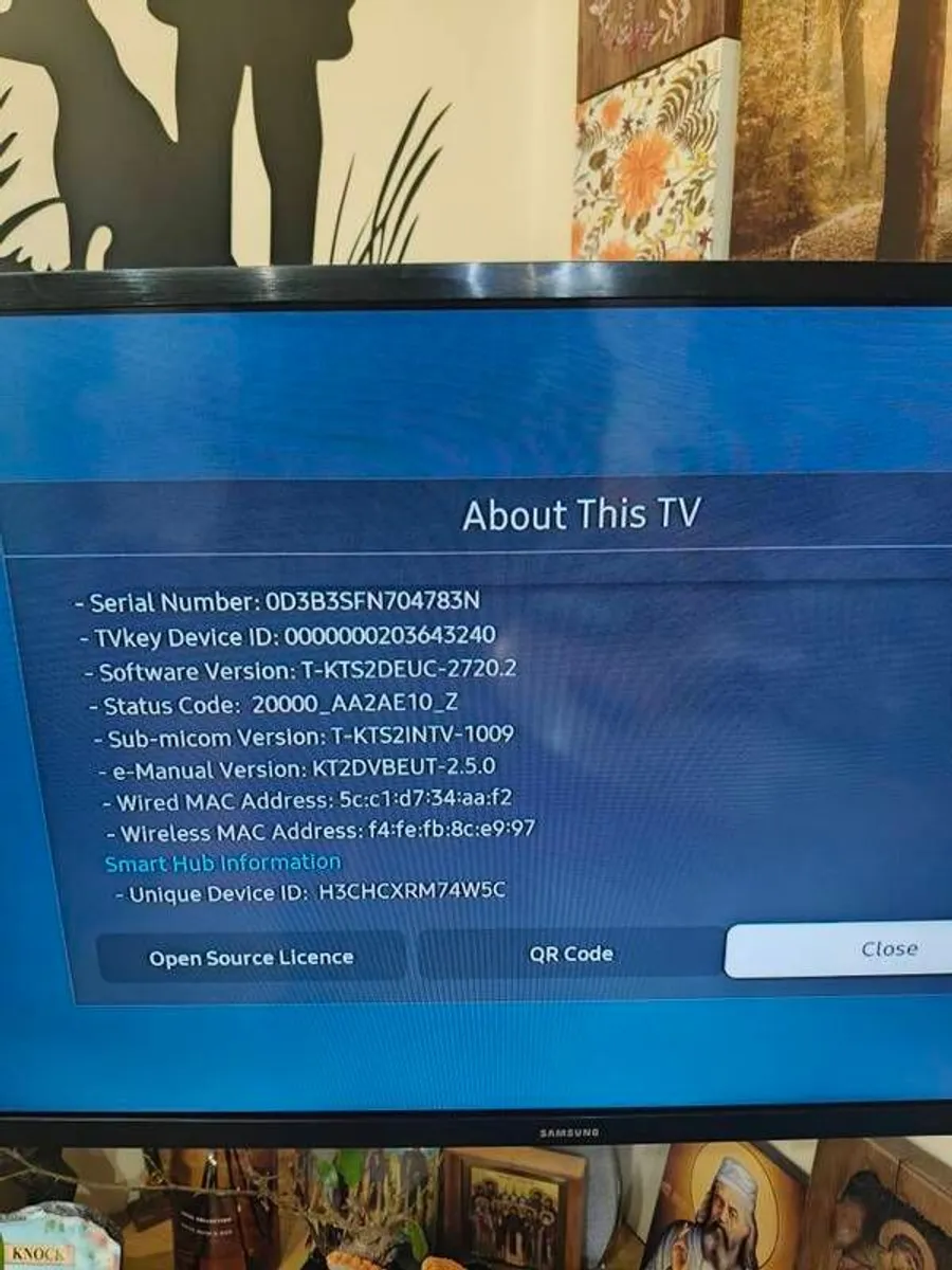 Samsung Full HD smart tv 32" - Image 2