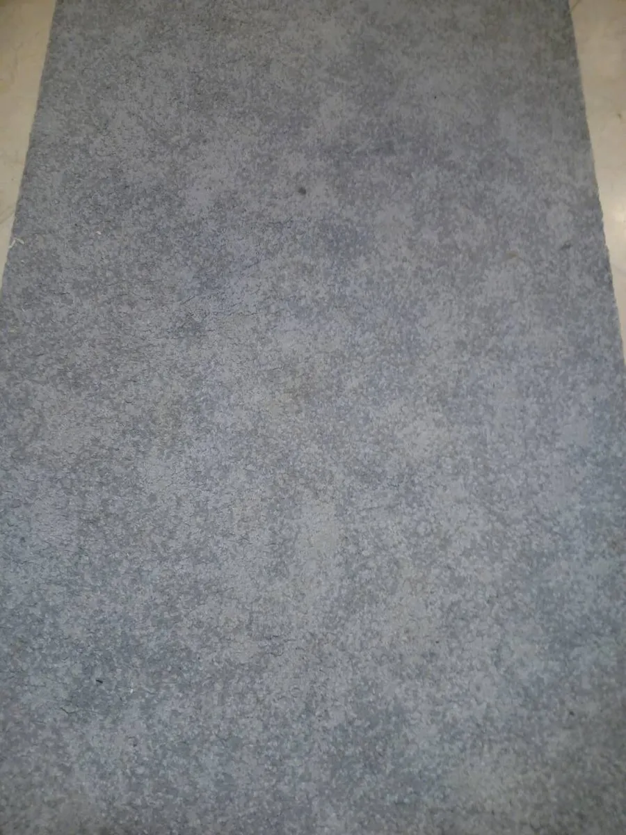 Small grey rug - Image 2