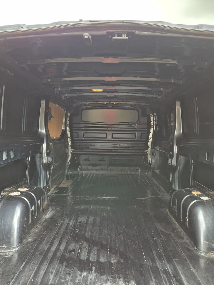 Renault Trafic 2023 - Image 2