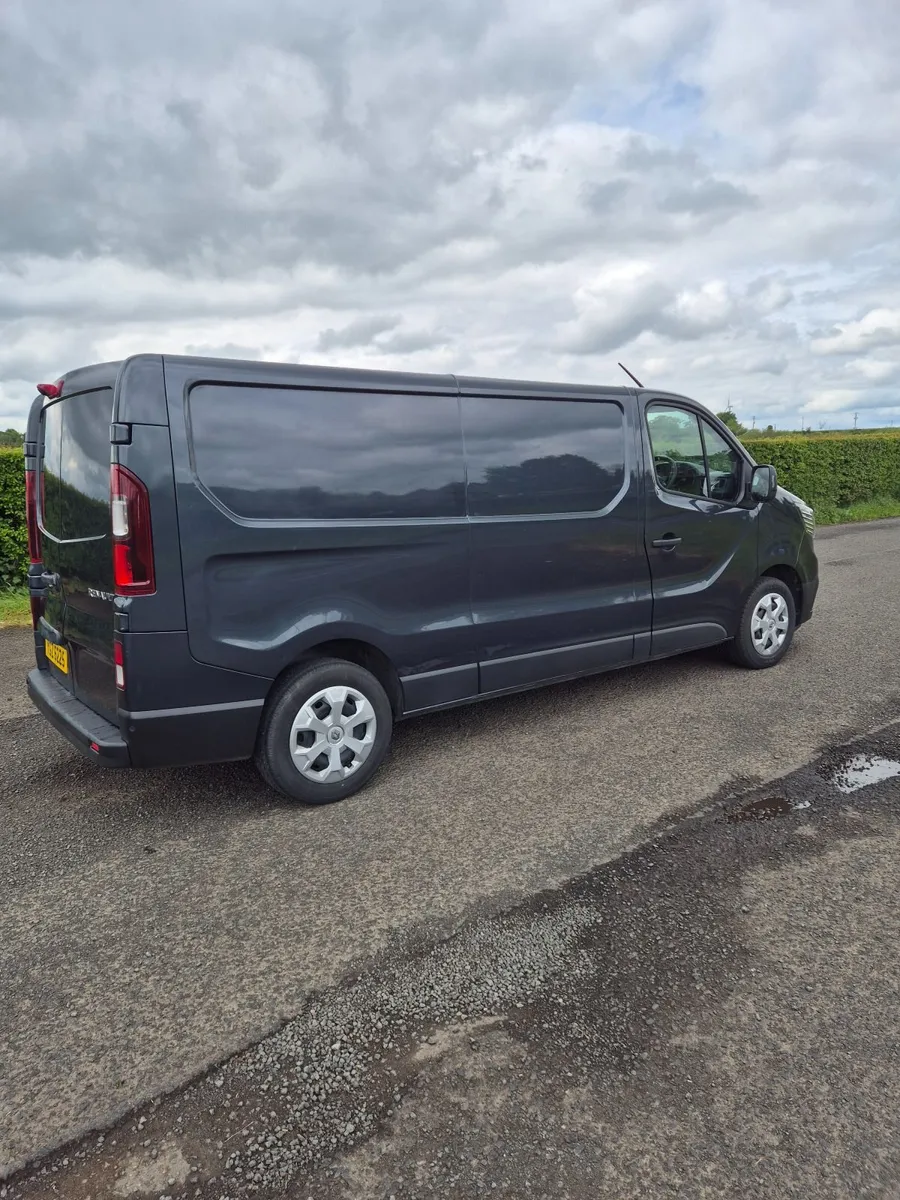 Renault Trafic 2023 - Image 3
