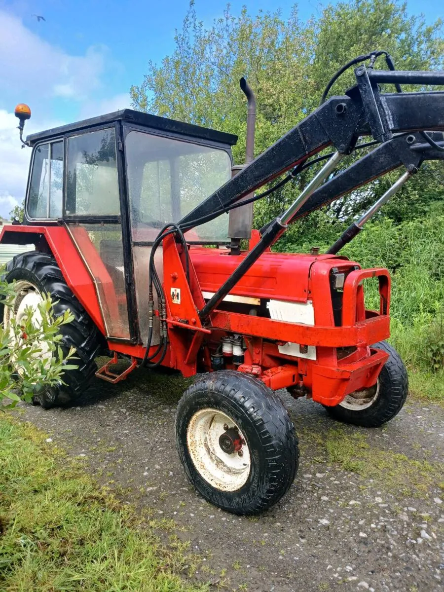 Ih international tractor - Image 1
