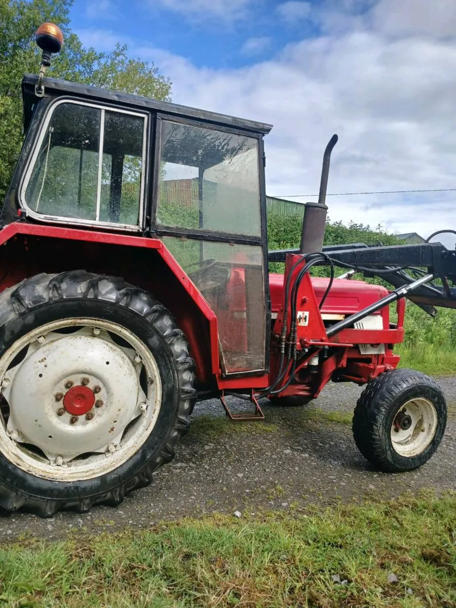 Ih international tractor - Image 3