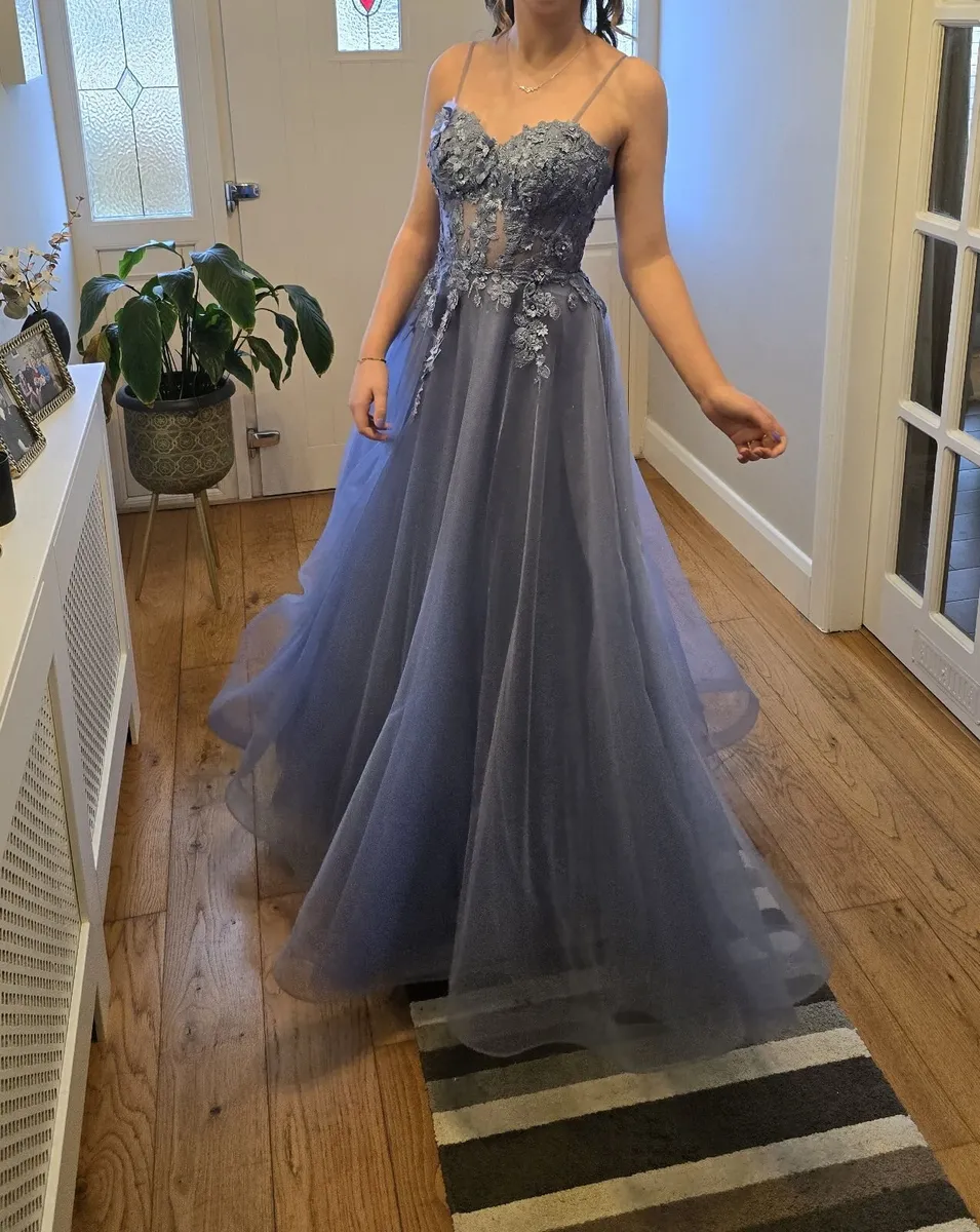 Jora Debs Dress in Periwinkle size 8-10 - Image 2