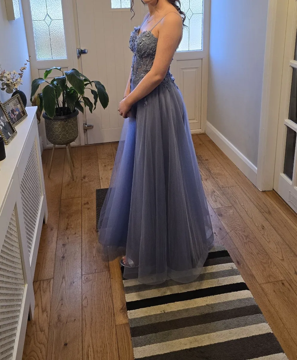 Jora Debs Dress in Periwinkle size 8-10 - Image 3