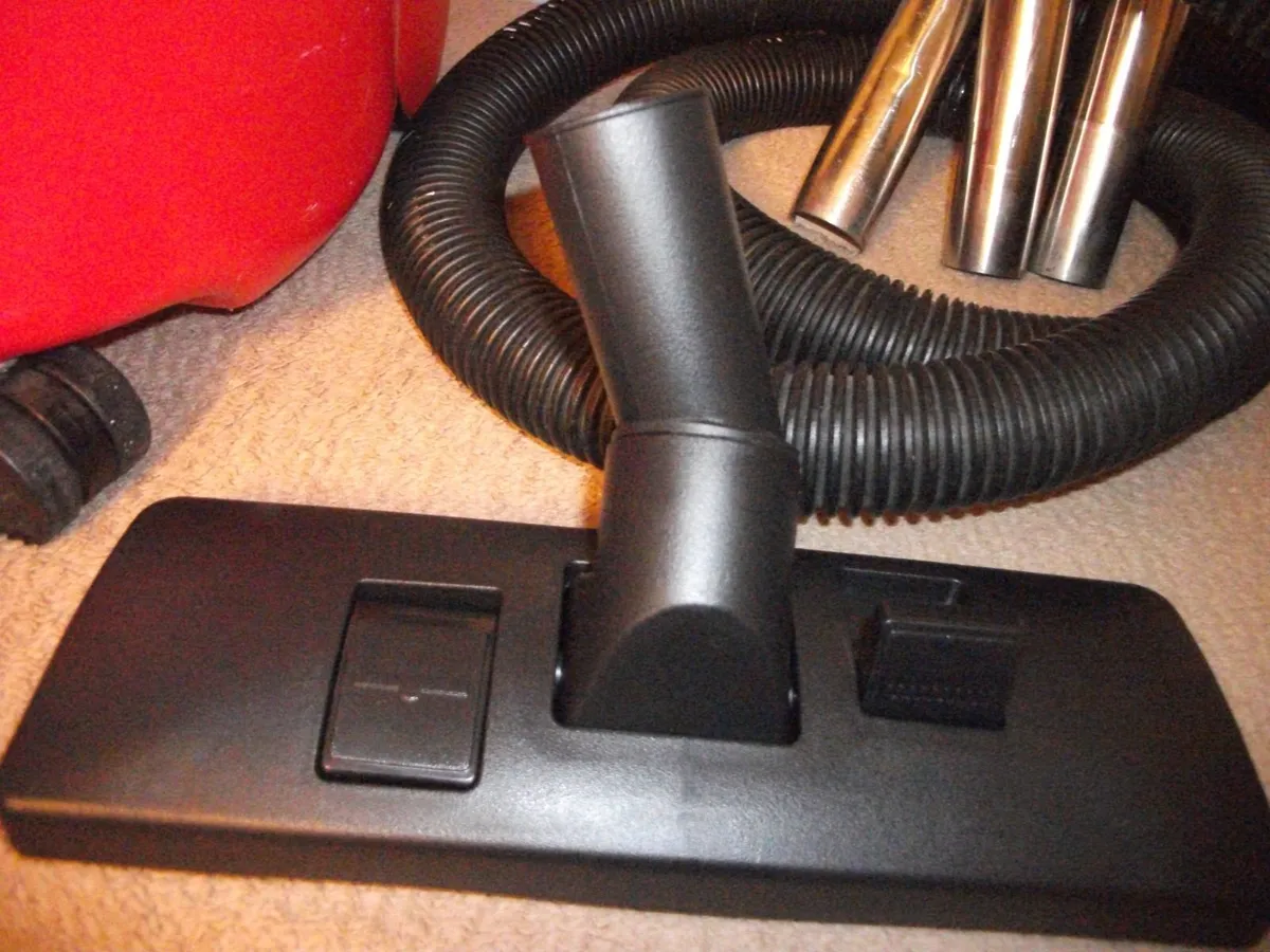 Henry Hoover - Image 3