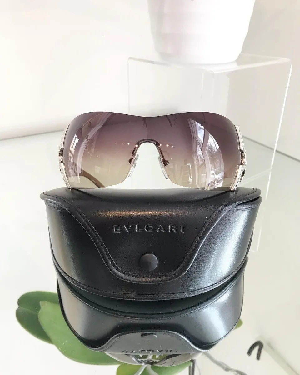 Limited edition original bvlgari Swarovski sunglas - Image 1