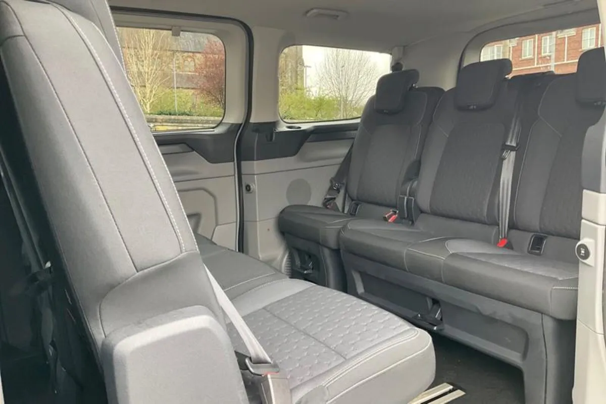 Ford Tourneo Custom Titanium Luxe - Image 4