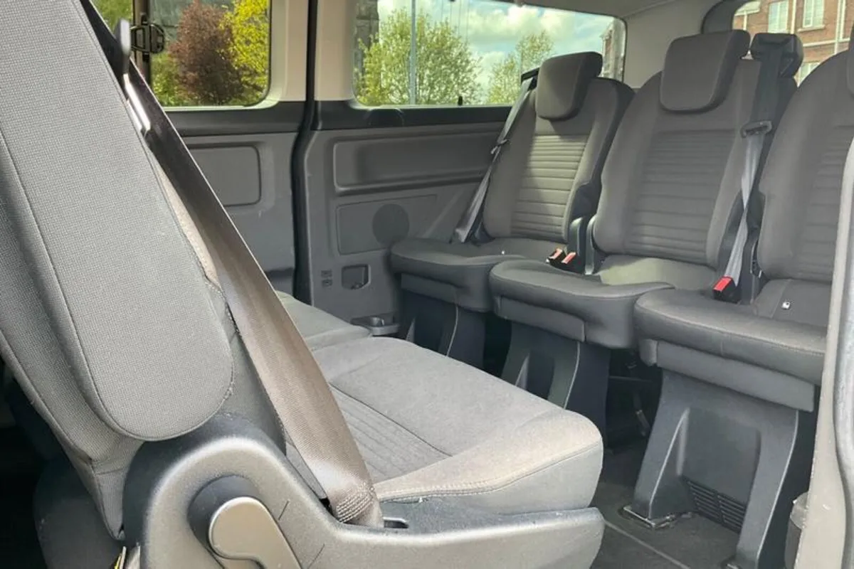Ford Tourneo Custom TITANIUM - Image 4