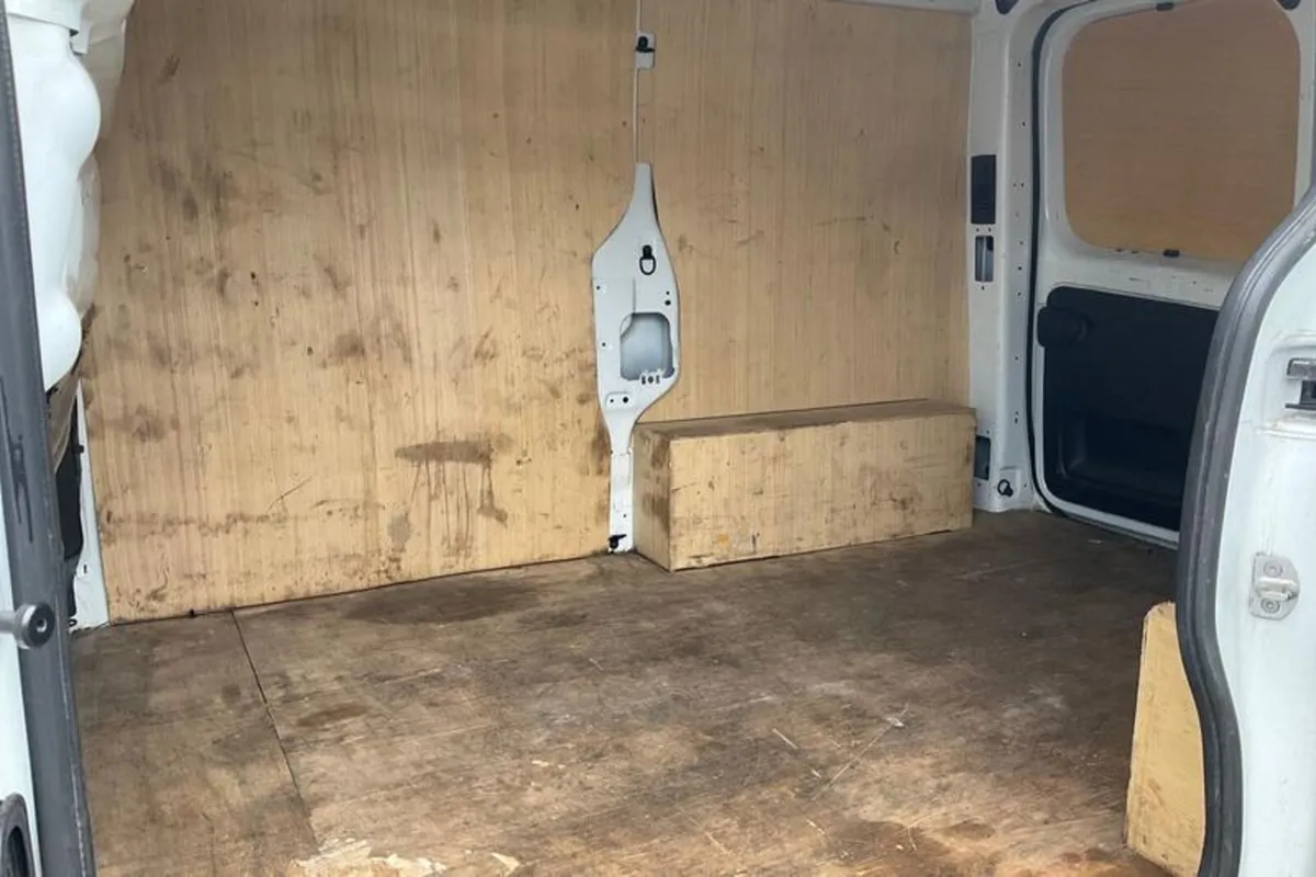 Renault Trafic BUSINESS - Image 4