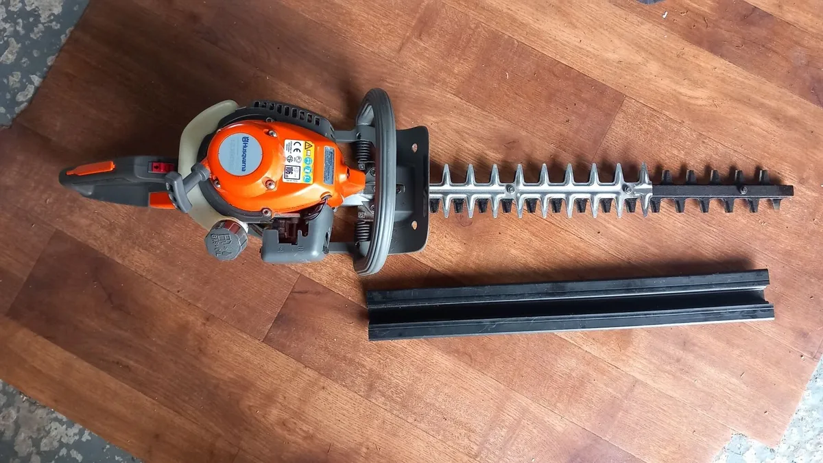 Husqvarna 123HD65 X-Series Hedge Trimmer - Image 1