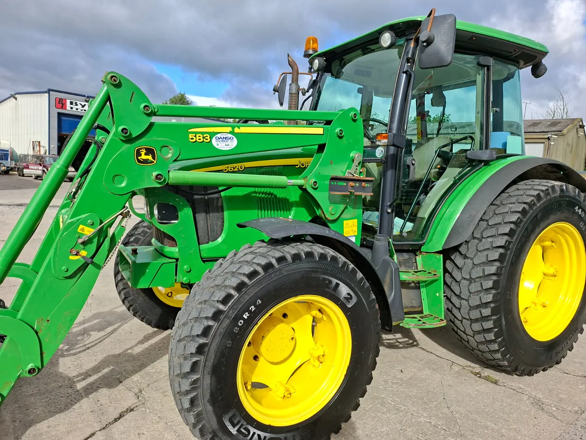 John Deere 5620 tractor and loader - Image 2