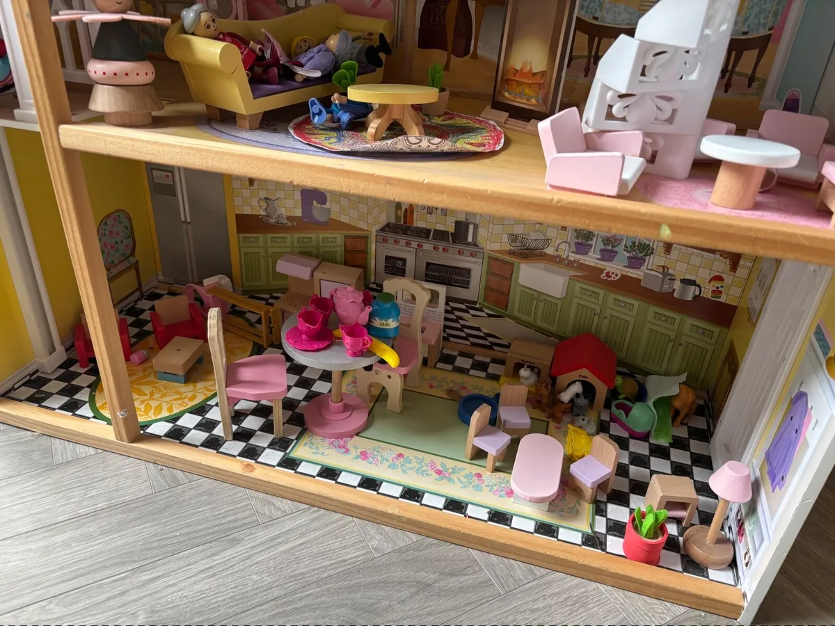Dollhouse - Image 4