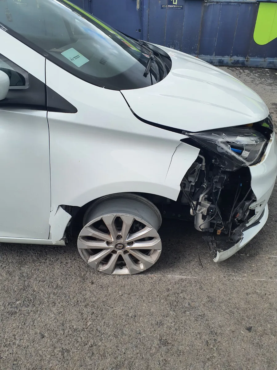 Renault Zoe 2022 , only 39,000 km - Image 4