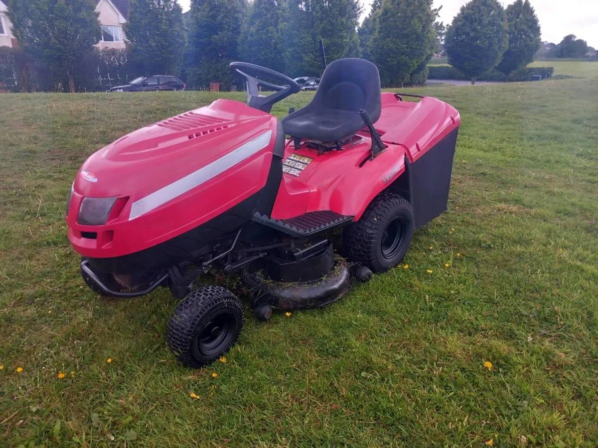 Castlegarden ride on mower - Image 2