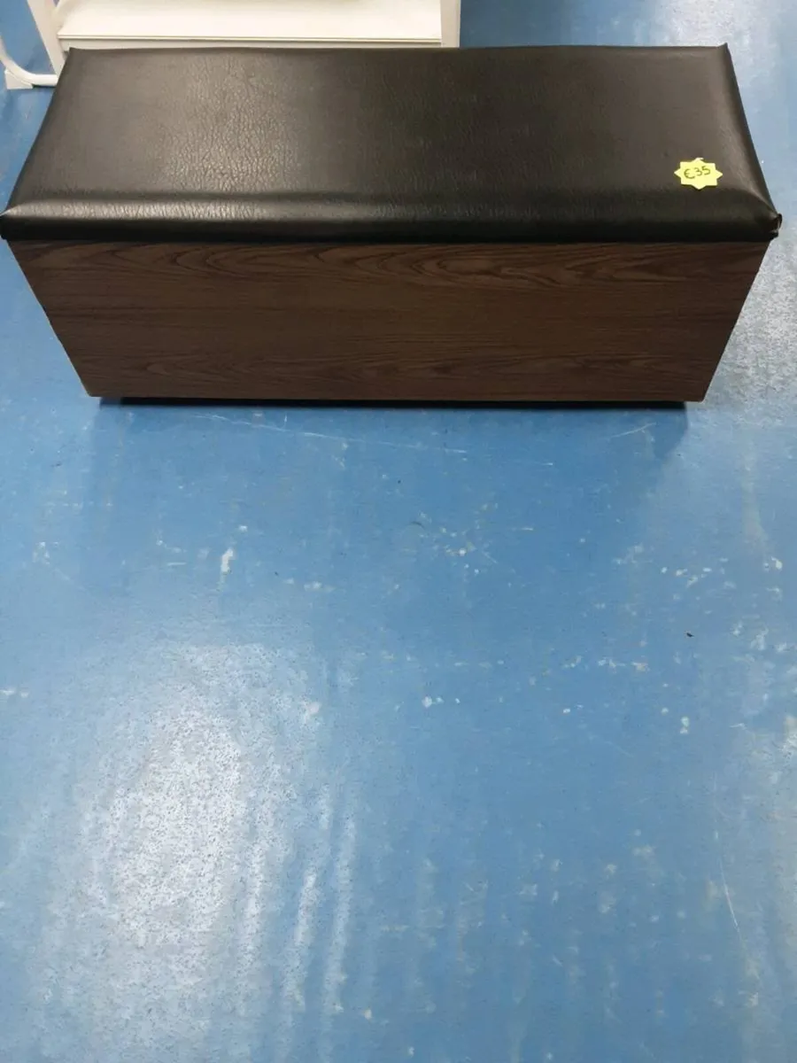 STORAGE BENCH - Image 1