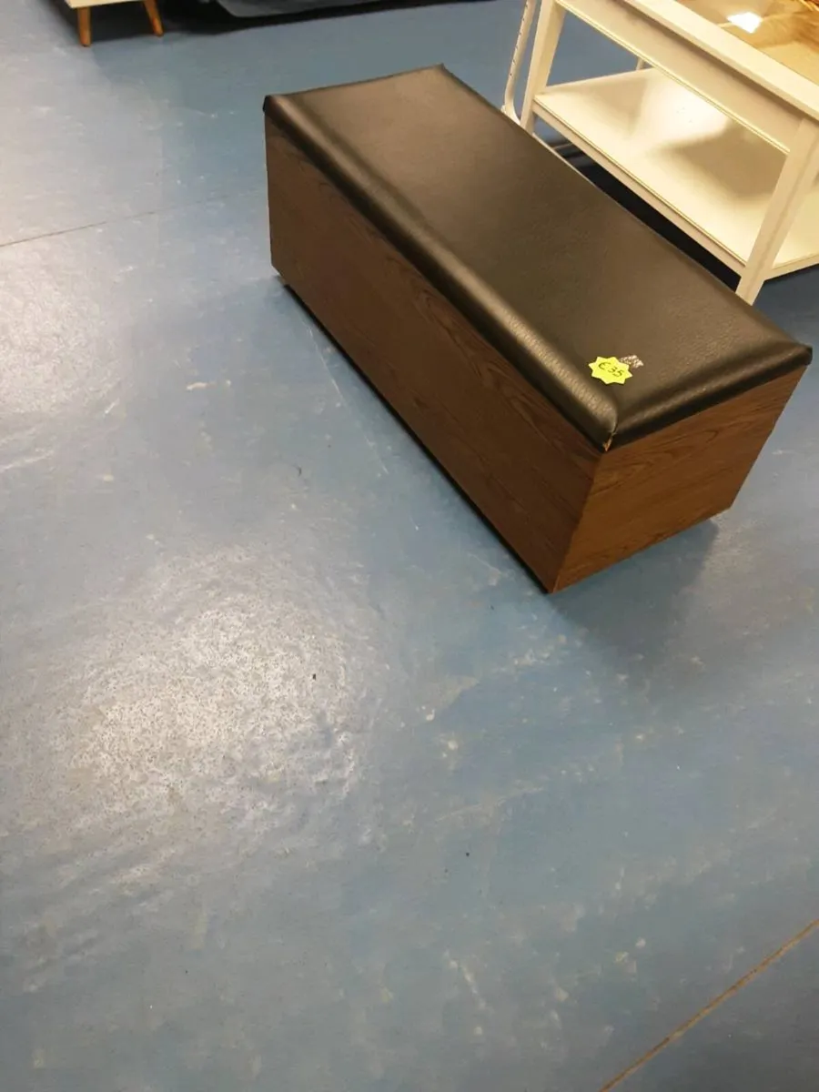 STORAGE BENCH - Image 2