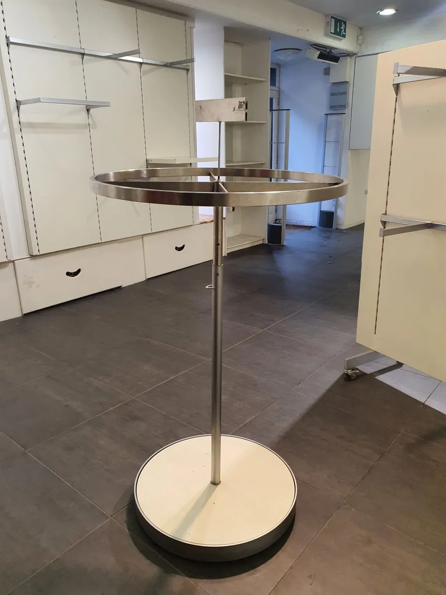 Shop rails - Image 1