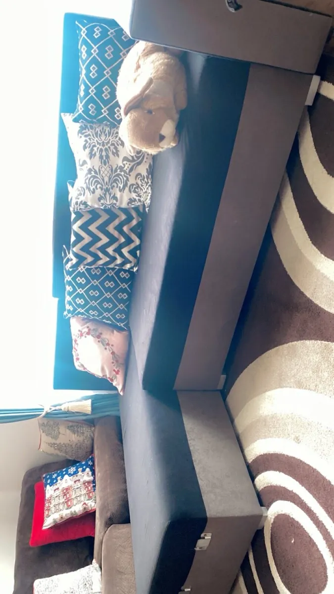 L sofa is very good condition no damage at all - Image 1