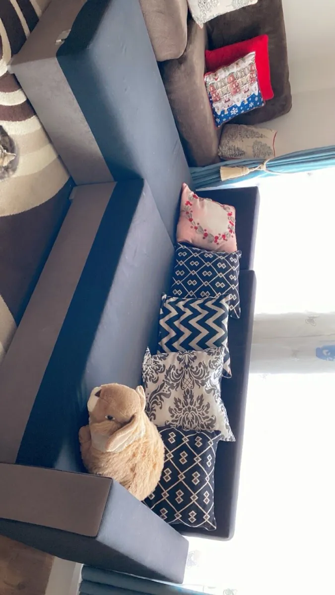 L sofa is very good condition no damage at all - Image 3