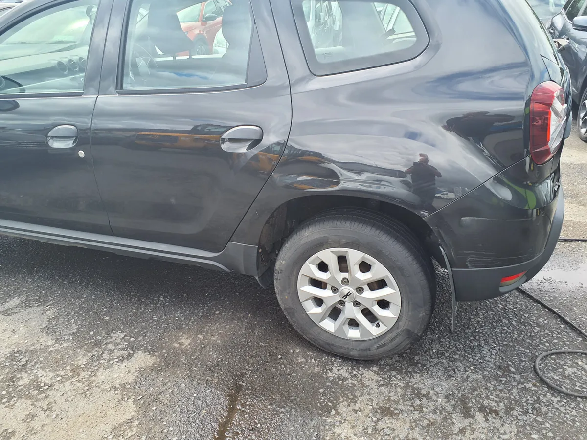 Dacia Duster 2023 1.5 diesel - Image 2